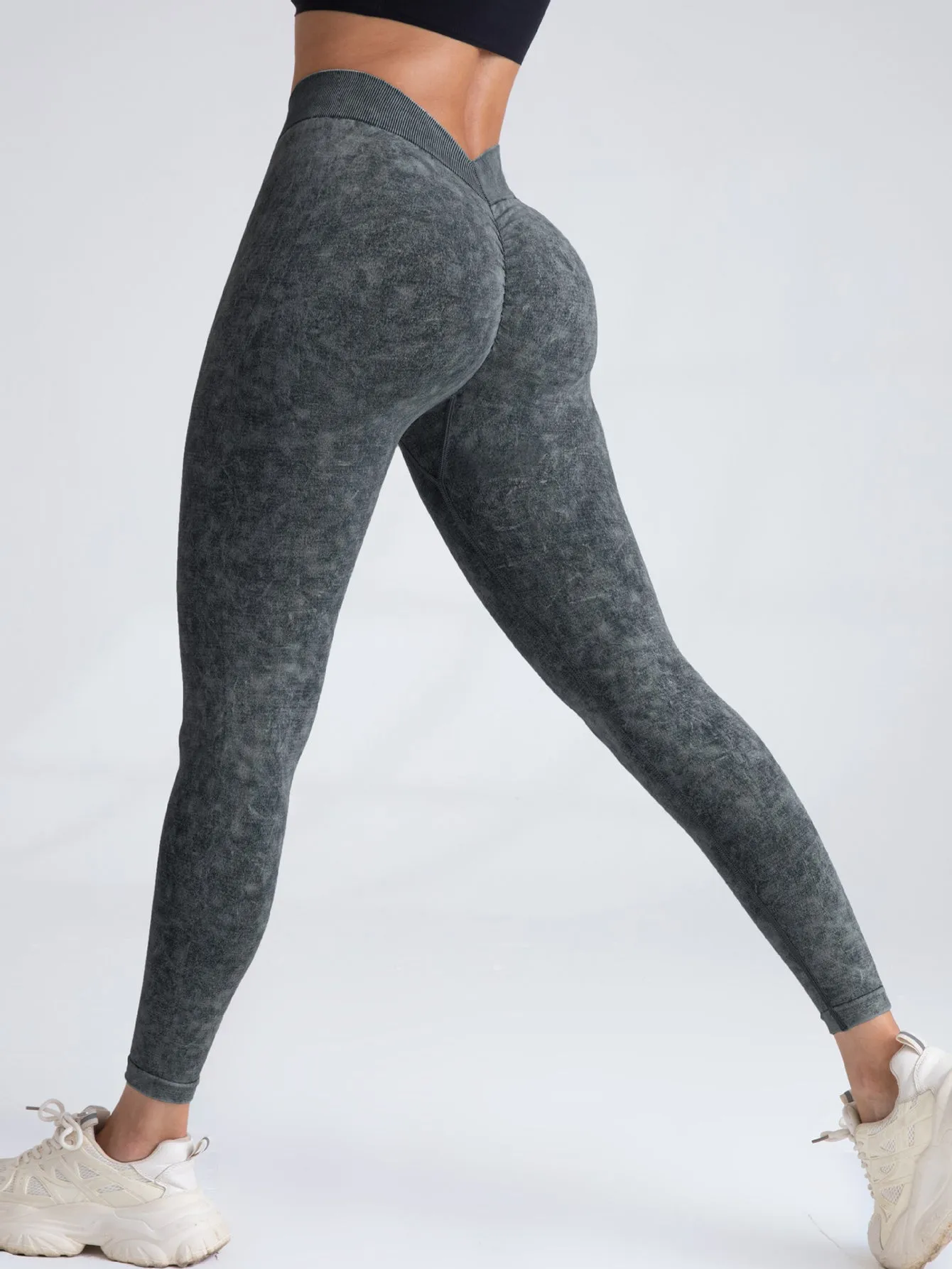 “5-Pack V-Back Scrunch Butt Leggings – High-Waist Seamless Yoga & Workout Pants”