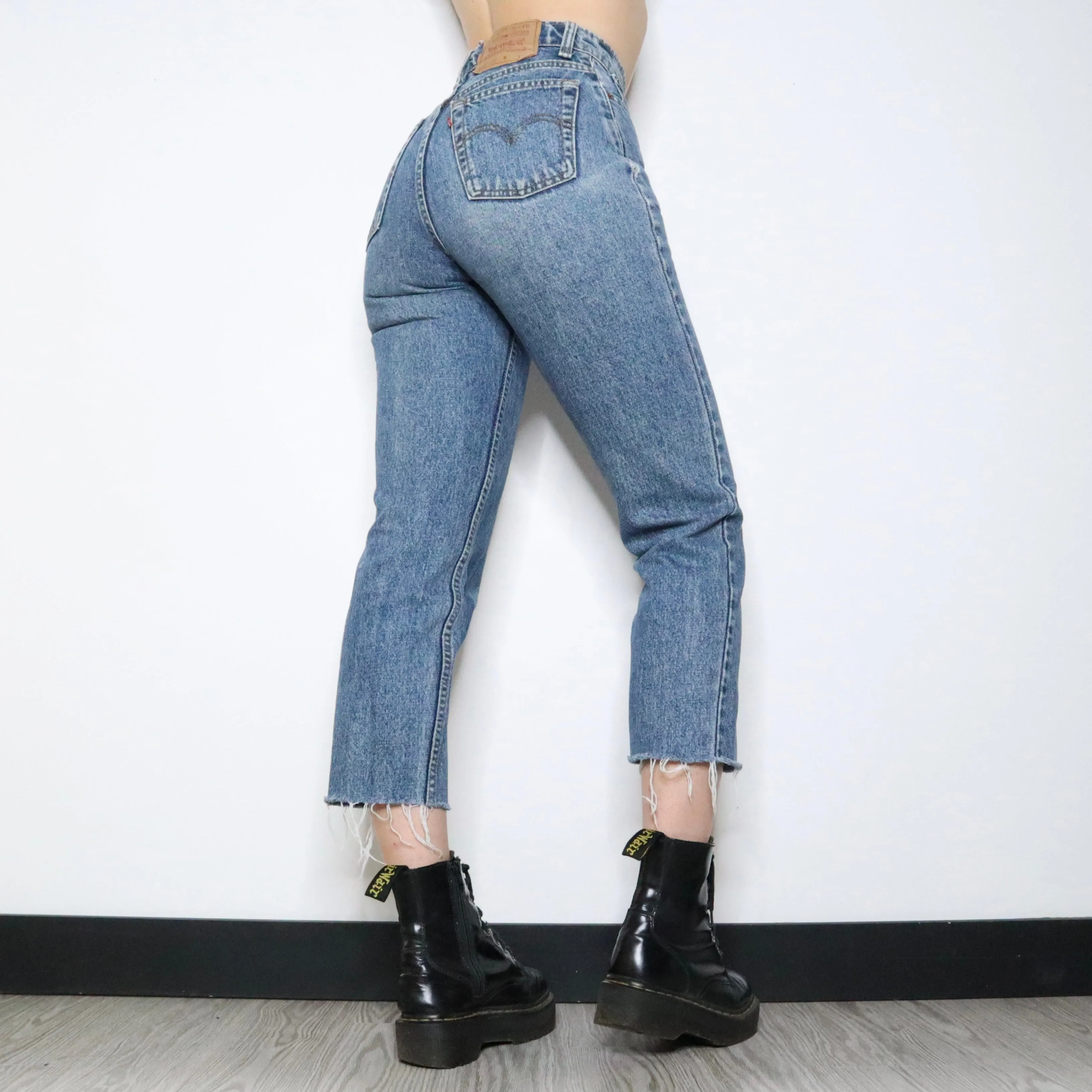 90s LEVI'S High Waisted Jeans (S)