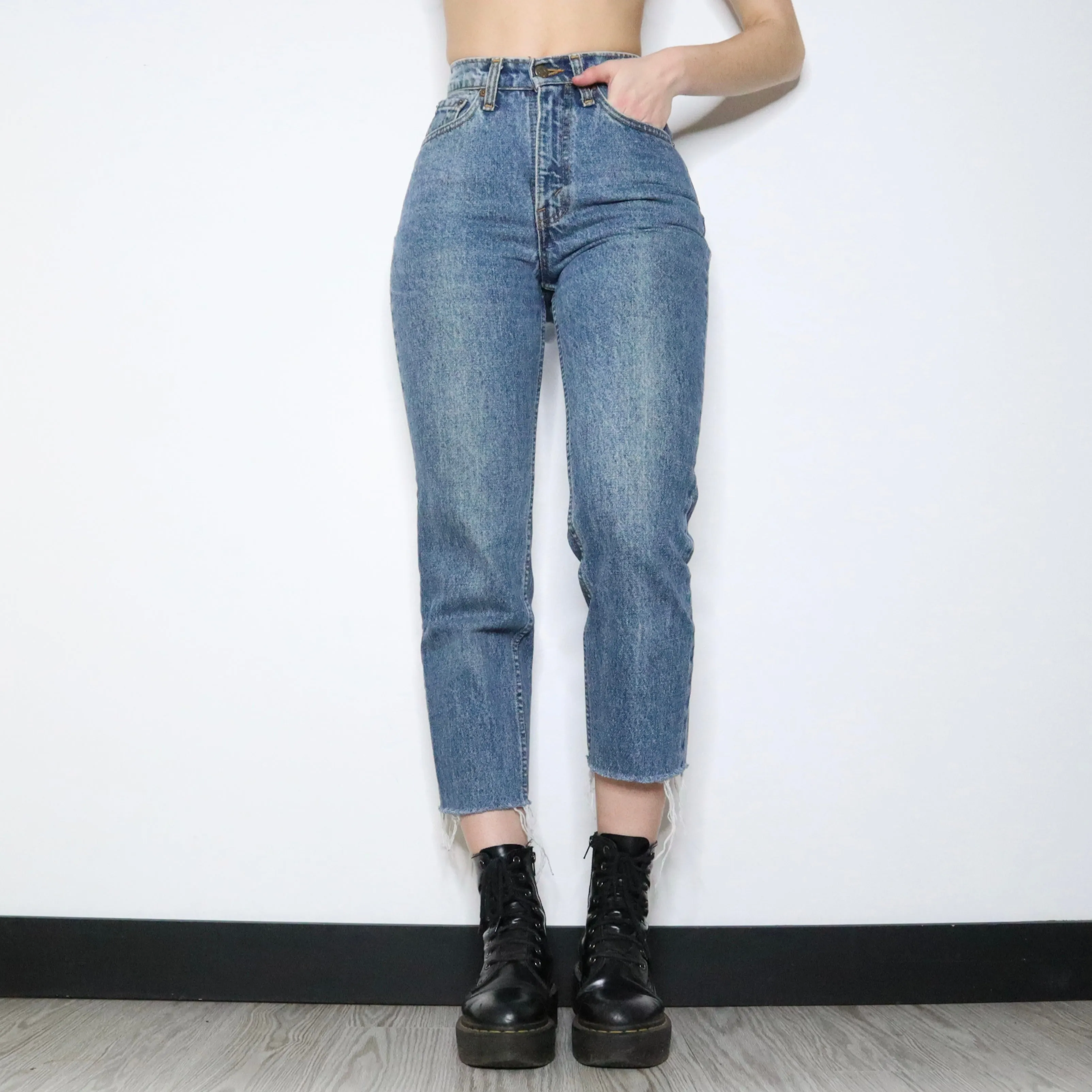 90s LEVI'S High Waisted Jeans (S)