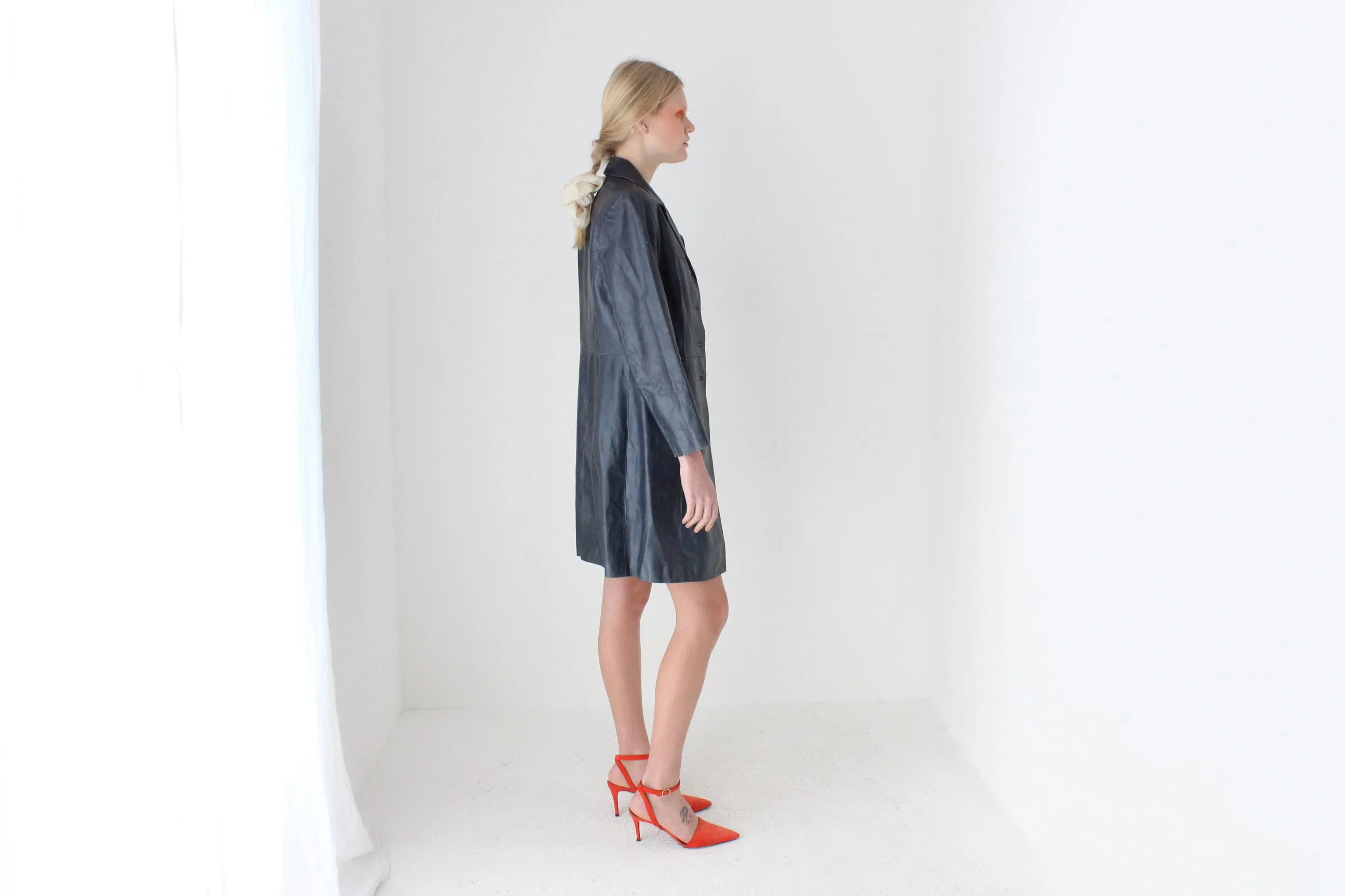 Characterful 90s Navy Blue Italian Leather Trench Coat