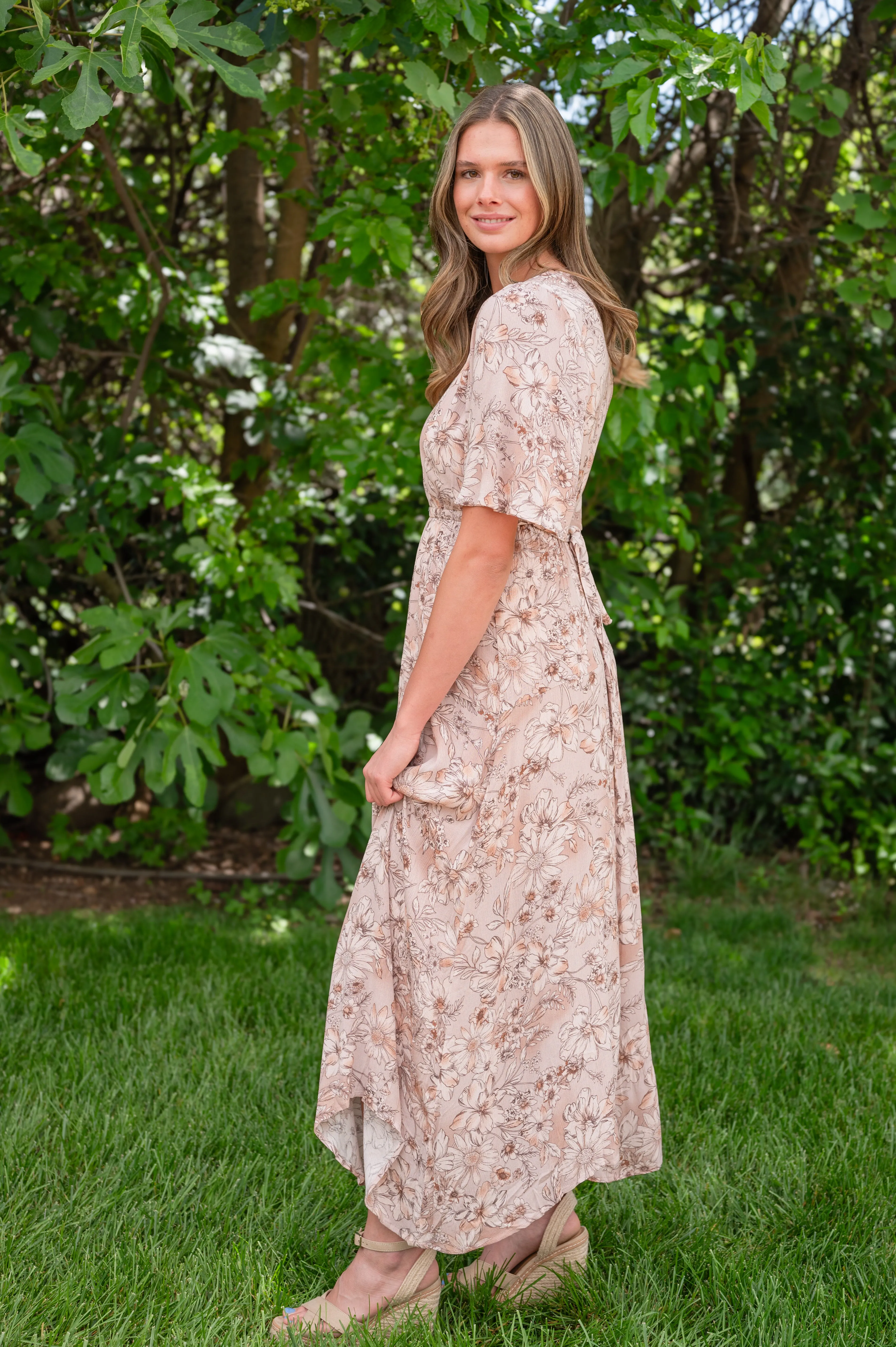 Clearance - Flutter Sleeve V-Neck Maxi Dress W/ Tie Waist