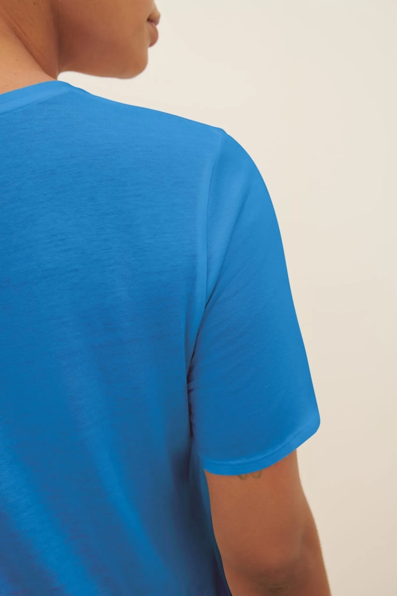 Light Classic Tee | Ocean