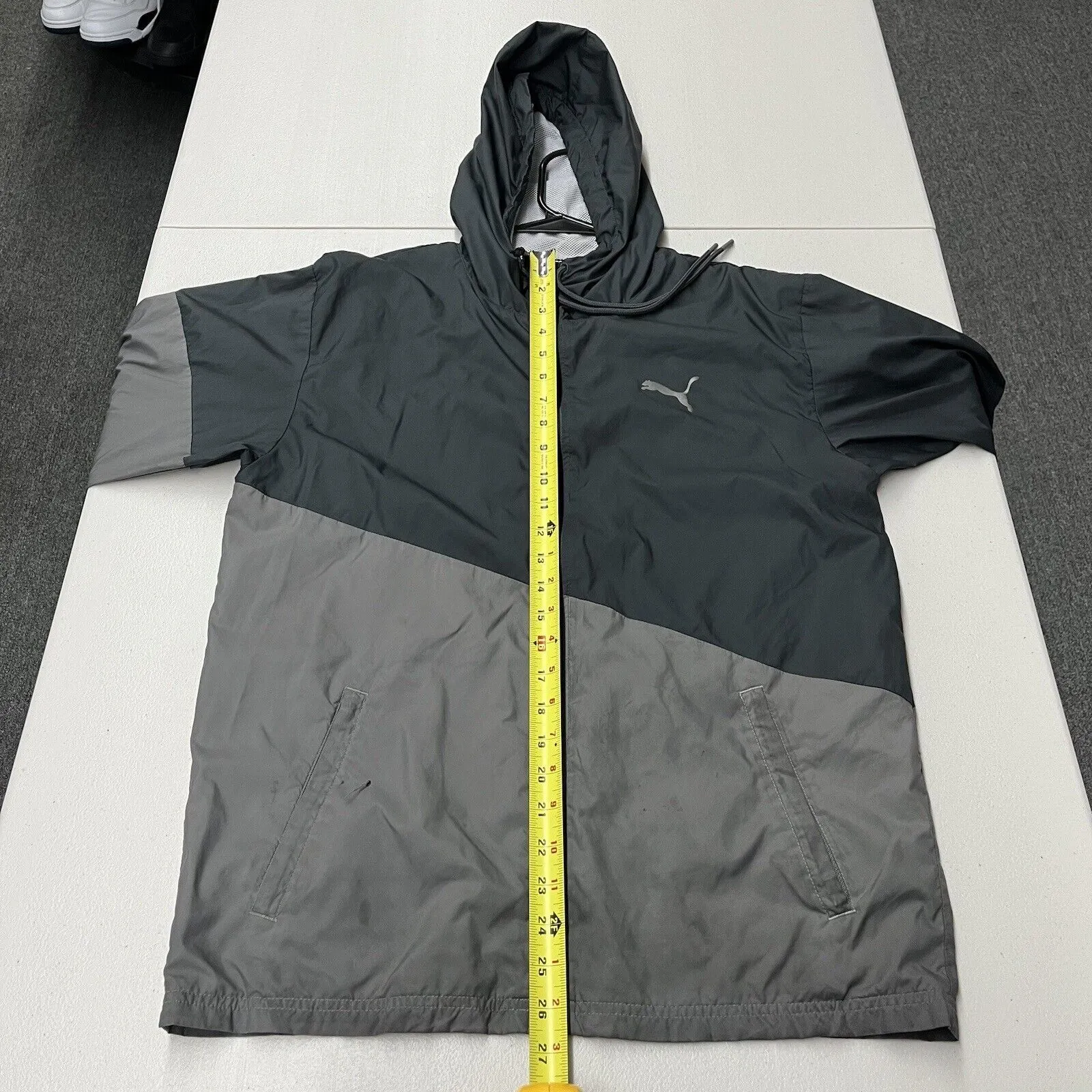 Puma Windbreaker Jacket Men's Grey Colorblock Lightweight Logo Size Small